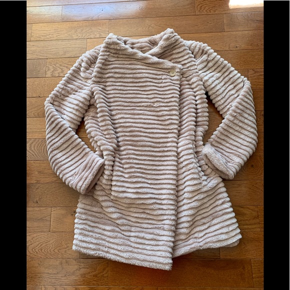 🎁BB Dakota Fab Moment Faux Fur Jacket/Coat🎁 - Picture 7 of 12